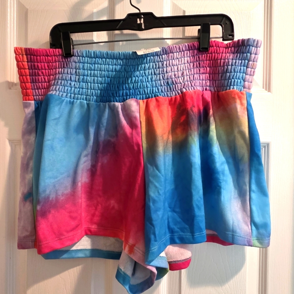 Torrid Multicolor Tie-Dye Shorts Size 2X 18/20 NWT